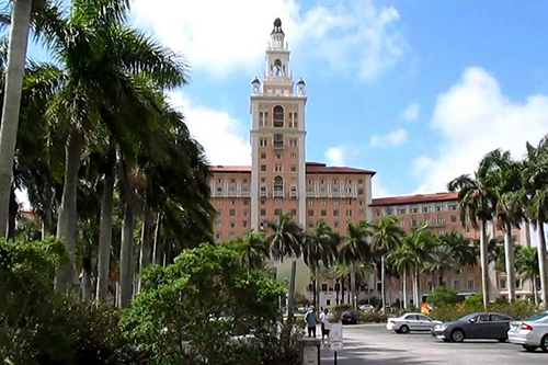 Sightsee Miami Touring in Antique Classic Convertible Car Tour of City
